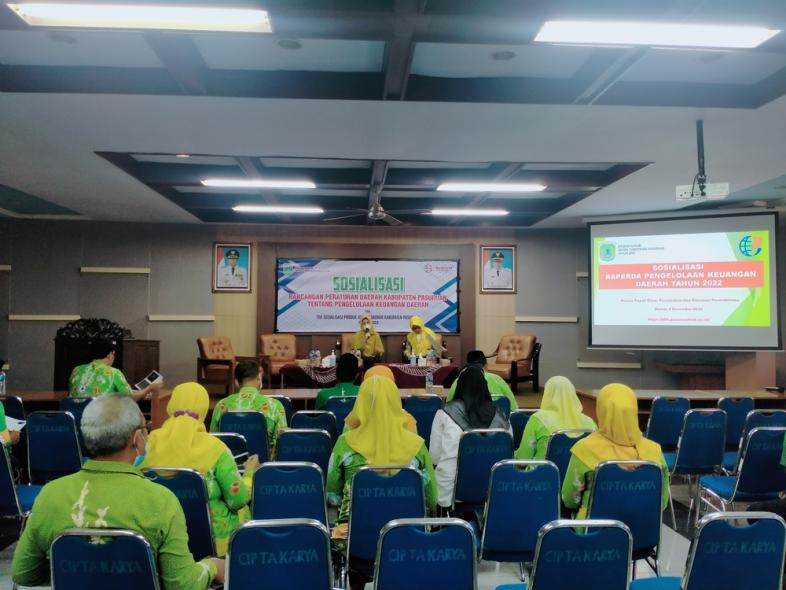 Sosialisasi Raperda Pengelolaan Keuangan Daerah, di Ruang Rapat Dinas Perumahan dan Kawasan Permukiman Kabupaten Pasuruan, 8 Desember 2022